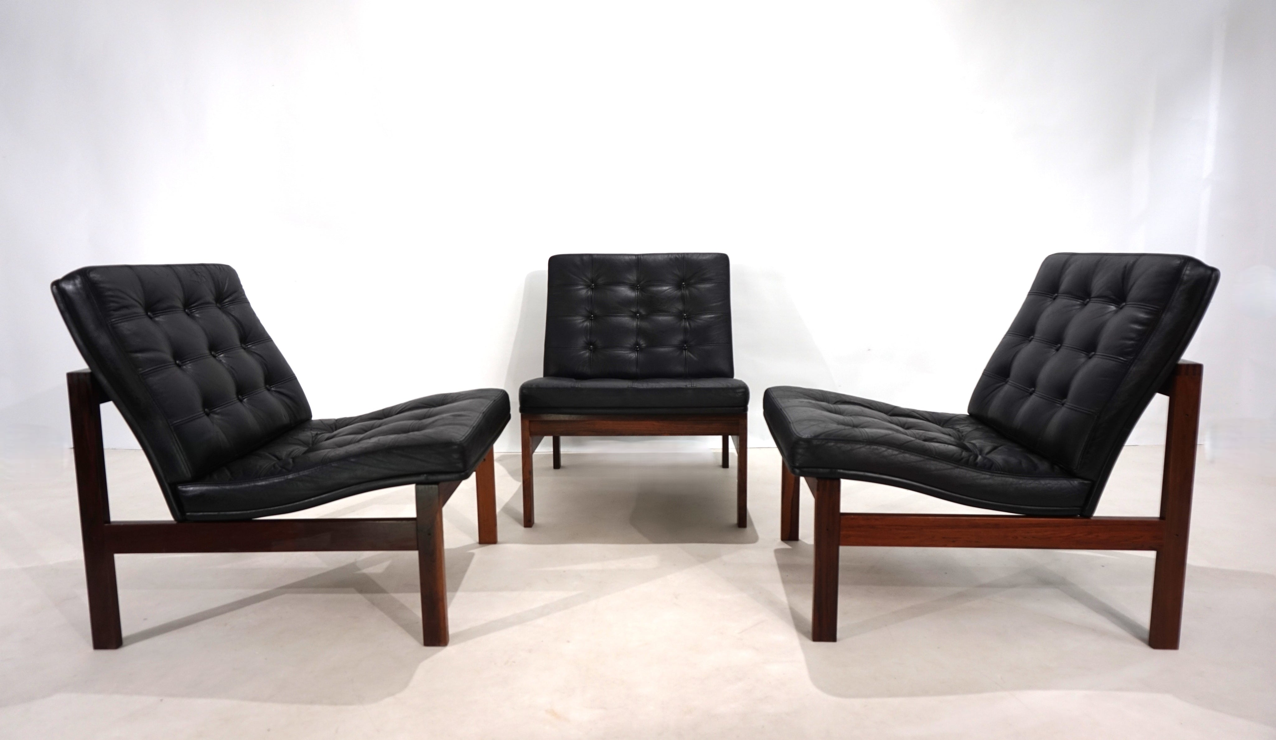 Set_of_3_Modular_Leather_Armchairs_by_O._Gjerløv-Knudsen_and_T._Lind,_1960