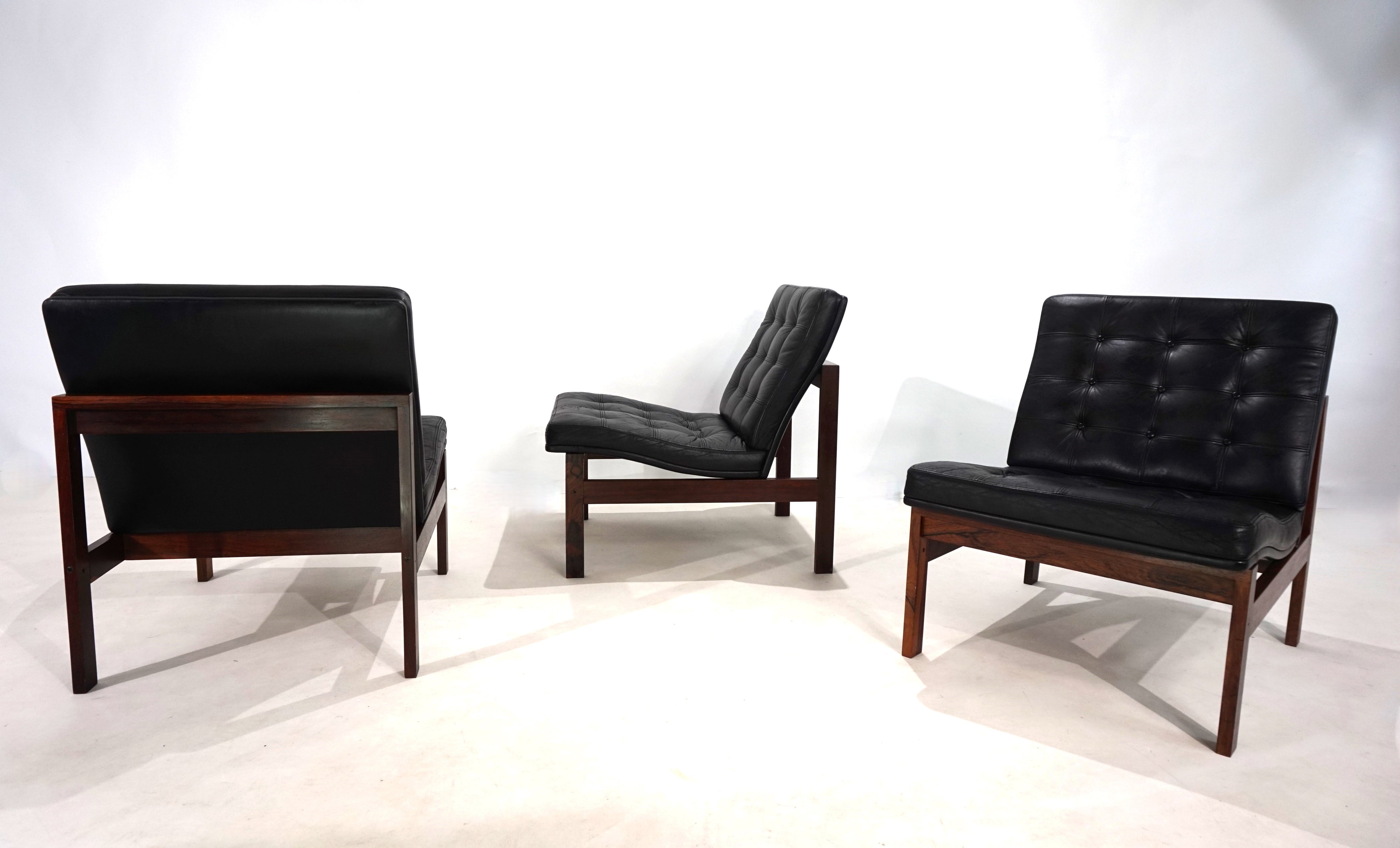 Set_of_3_Modular_Leather_Armchairs_by_O._Gjerløv-Knudsen_and_T._Lind,_1960