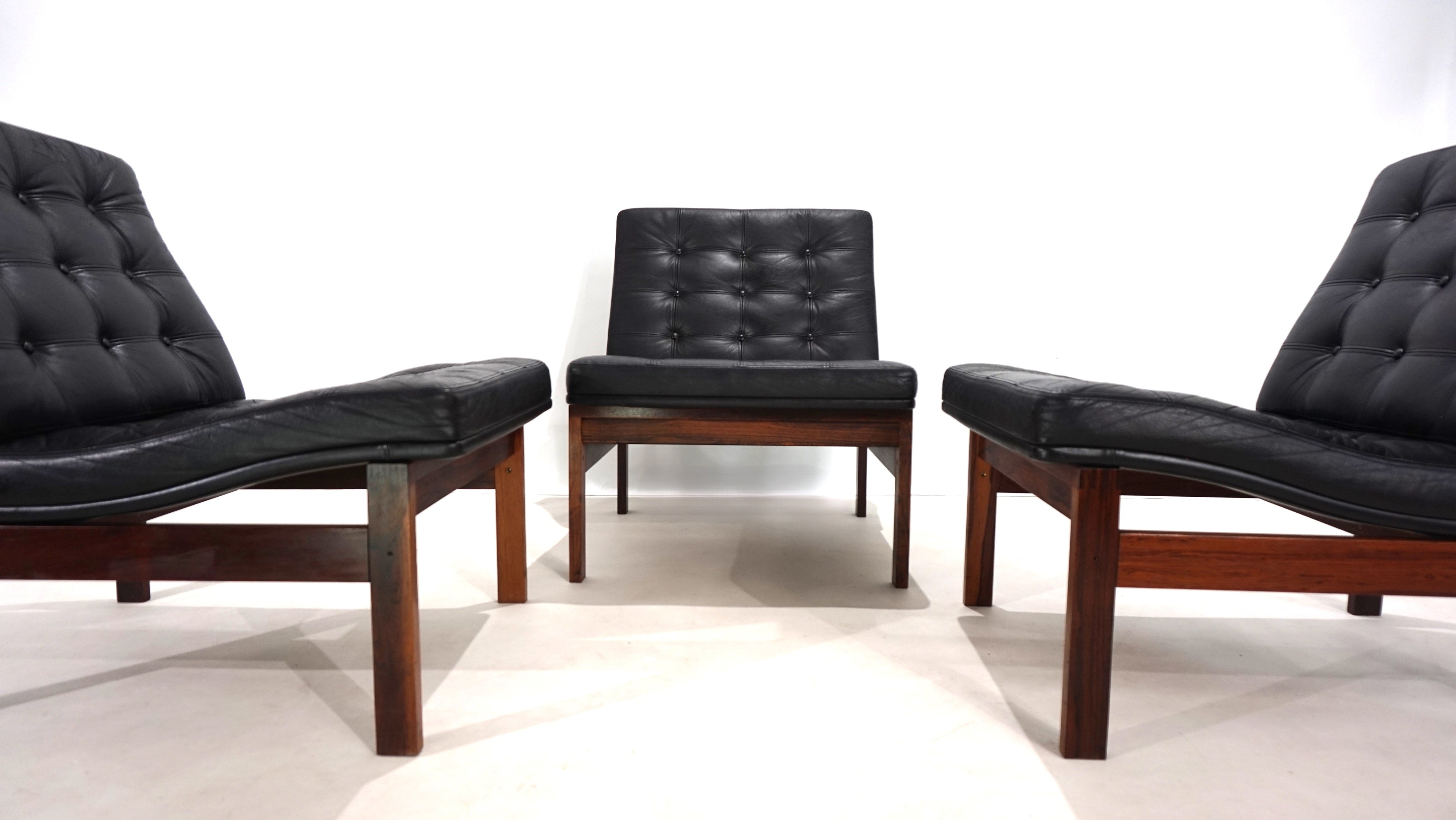 Set_of_3_Modular_Leather_Armchairs_by_O._Gjerløv-Knudsen_and_T._Lind,_1960