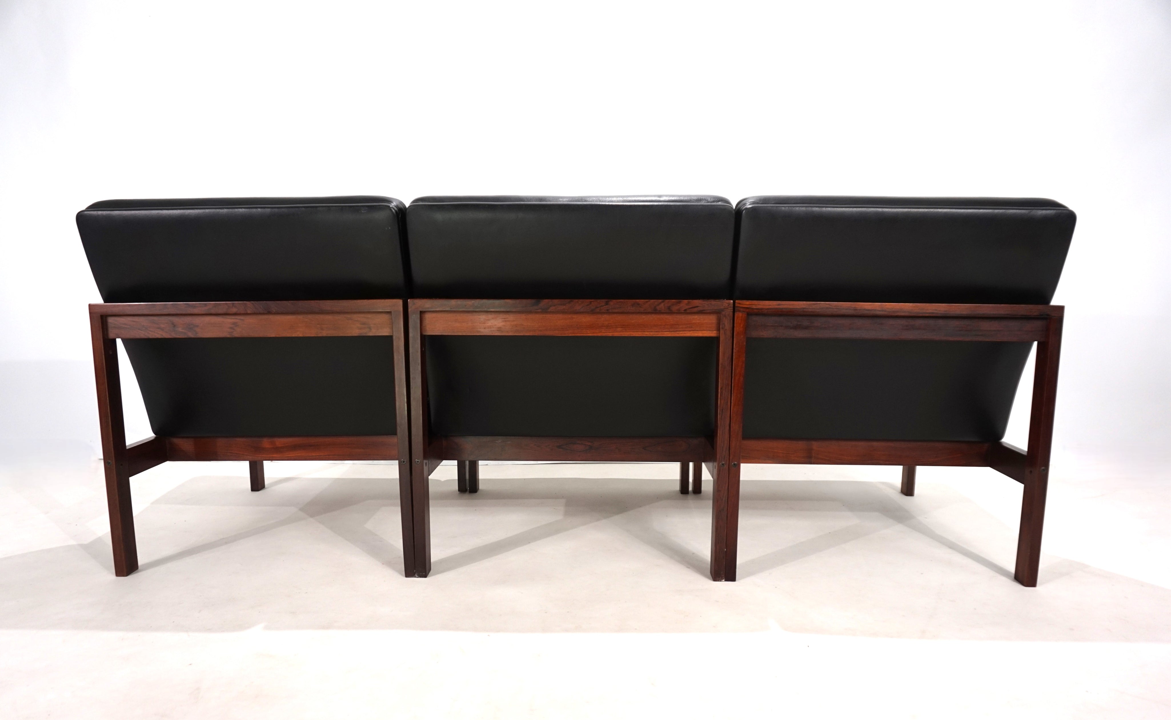 Set_of_3_Modular_Leather_Armchairs_by_O._Gjerløv-Knudsen_and_T._Lind,_1960