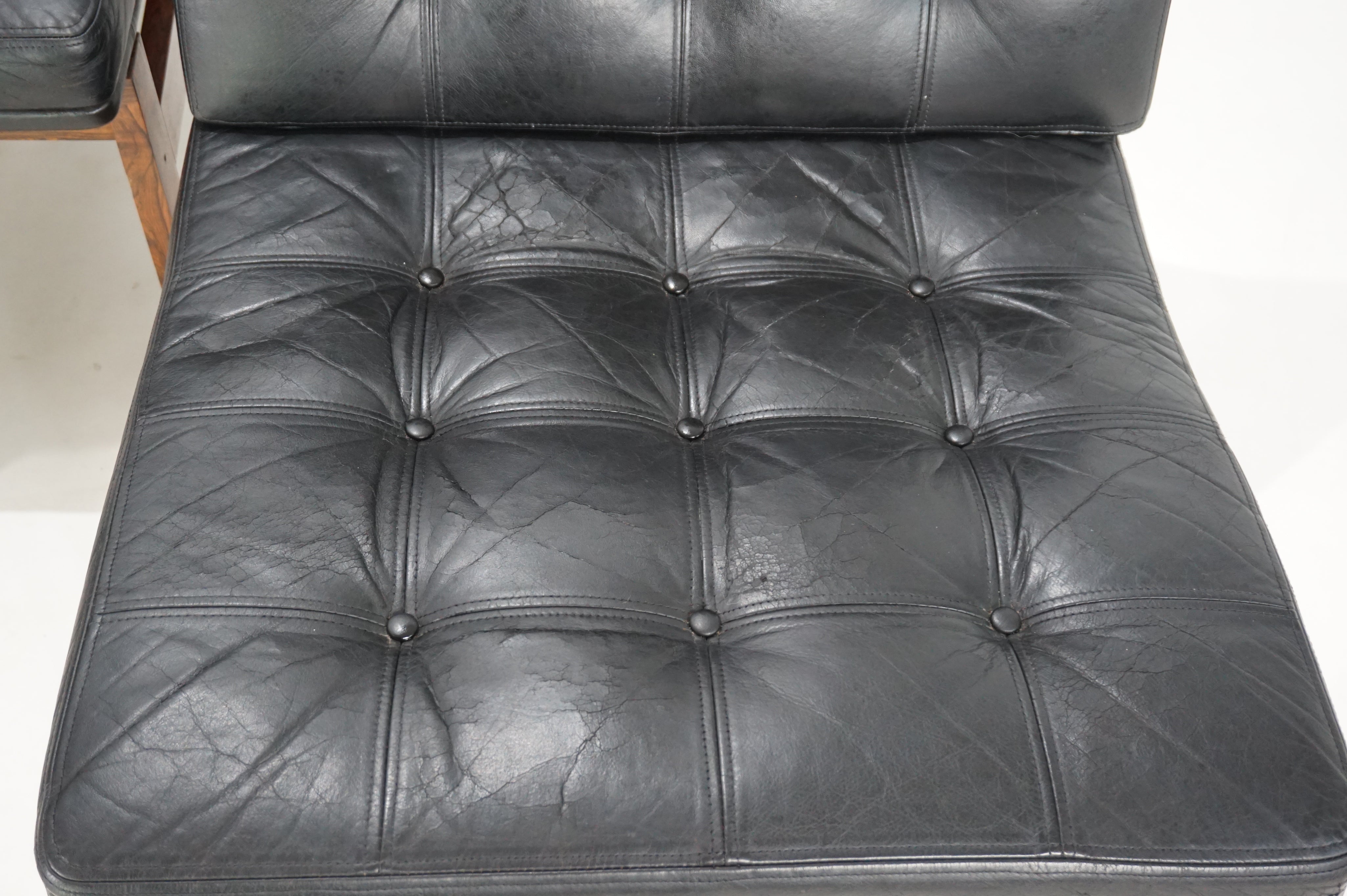 Set_of_3_Modular_Leather_Armchairs_by_O._Gjerløv-Knudsen_and_T._Lind,_1960