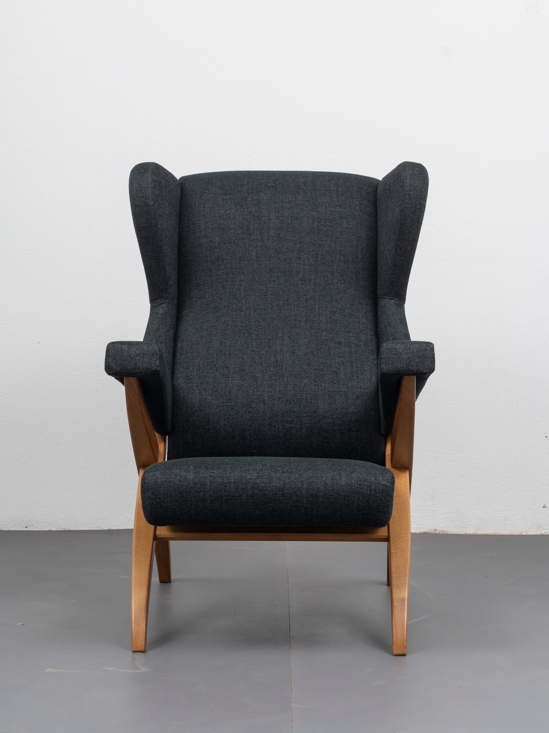 Franco_Albini_‘Fiorenza’_armchair_for_Arflex,_1990s