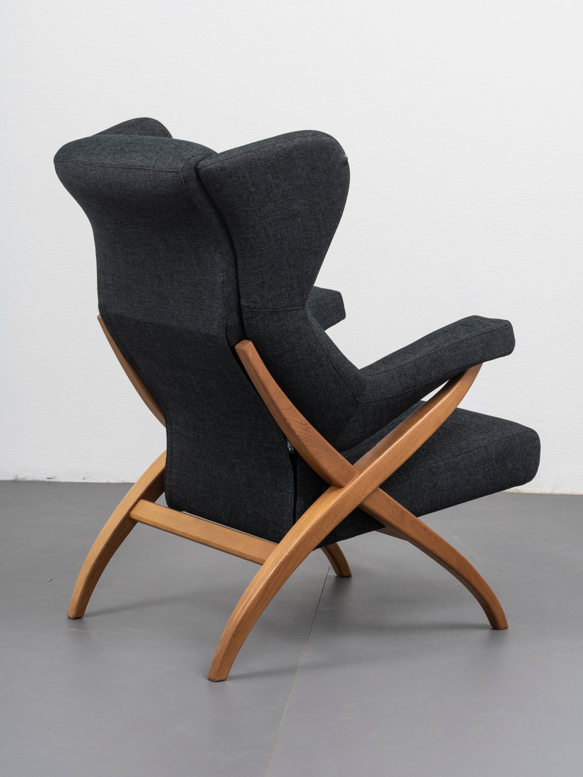 Franco_Albini_‘Fiorenza’_armchair_for_Arflex,_1990s