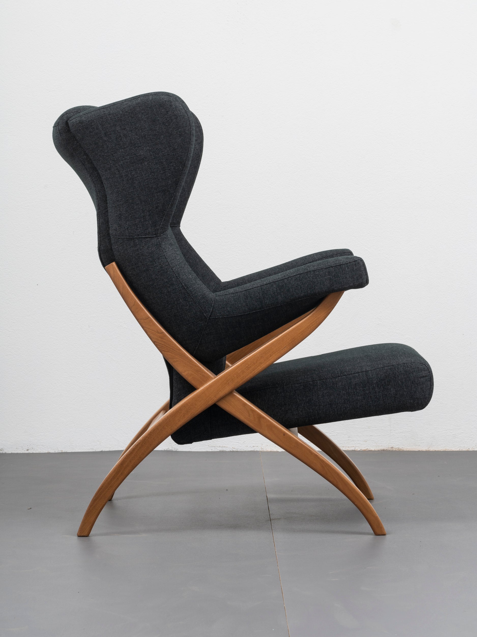 Franco_Albini_‘Fiorenza’_armchair_for_Arflex,_1990s