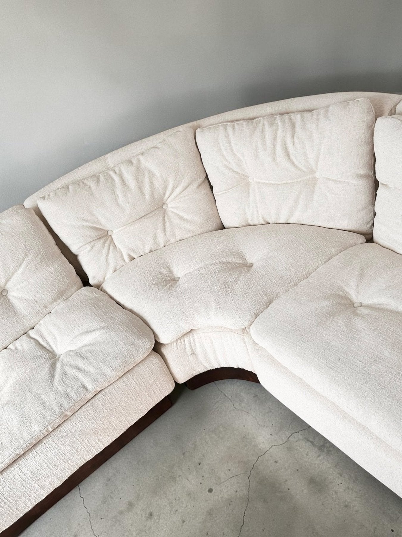 Set_of_4_Large_Modular_Corner_Sofa_with_Pull-Out_Bed_by_Saporiti_in_Écru_Bouclé,_Italy,_1970s