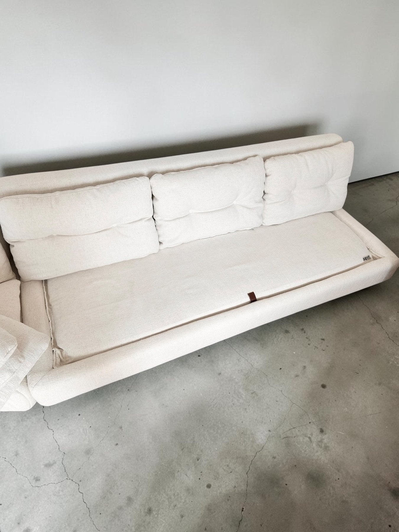 Set_of_4_Large_Modular_Corner_Sofa_with_Pull-Out_Bed_by_Saporiti_in_Écru_Bouclé,_Italy,_1970s