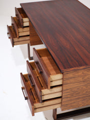 Henning_Jensen_&_Torben_Valeur_Rosewood_Executive_Desk_for_Dyrlund,_Denmark_1960s