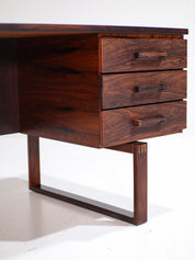Henning_Jensen_&_Torben_Valeur_Rosewood_Executive_Desk_for_Dyrlund,_Denmark_1960s
