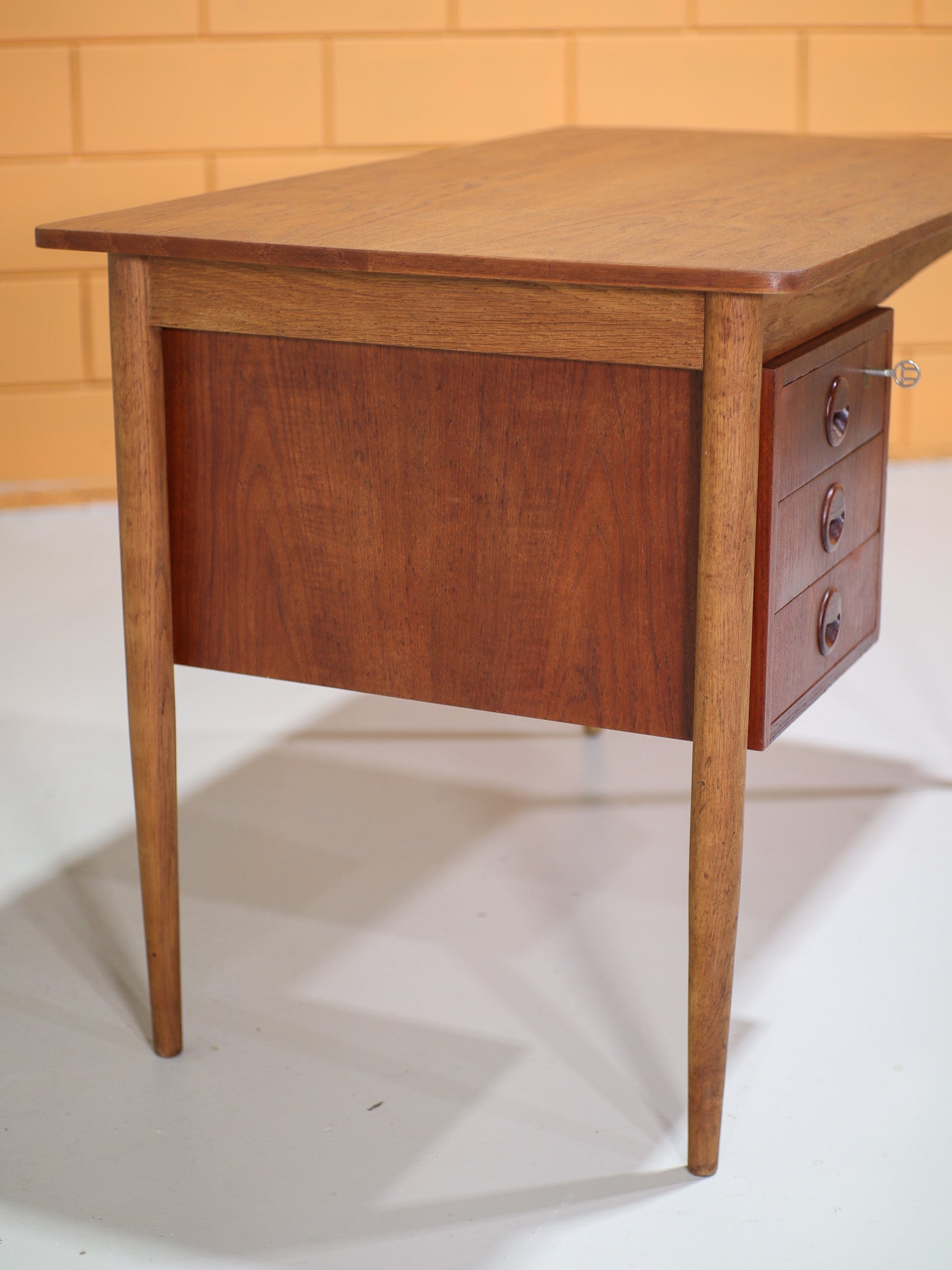 Freestanding_desk_Danish_teak_1960s