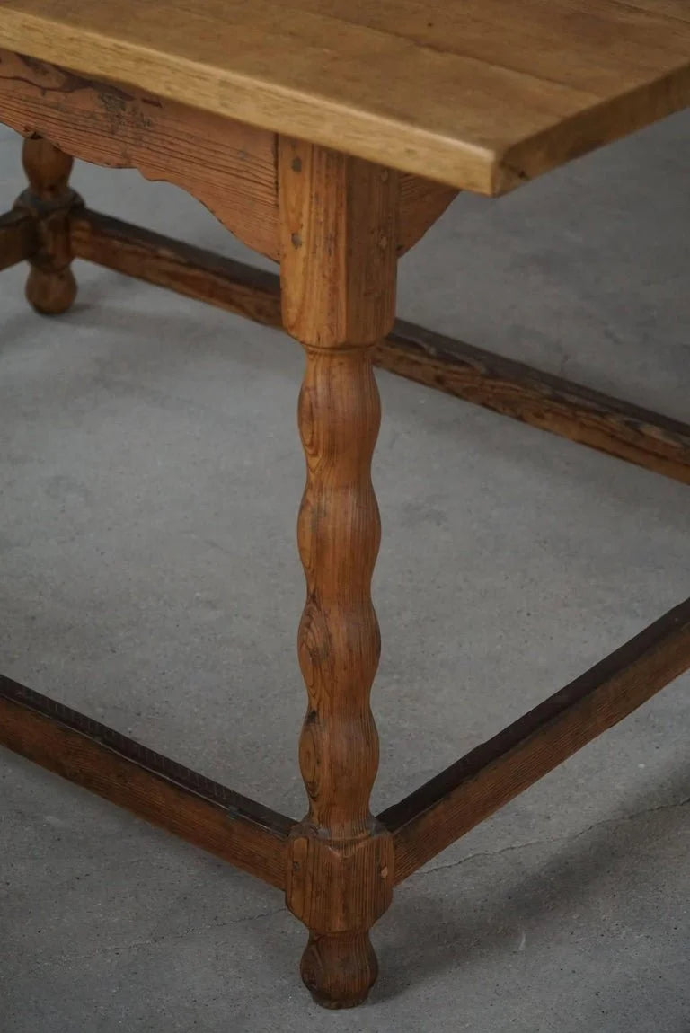 French_Modern,_Rectangular_Desk_/_Dining_Table_in_Solid_Pine,_Handcrafted,_1900s