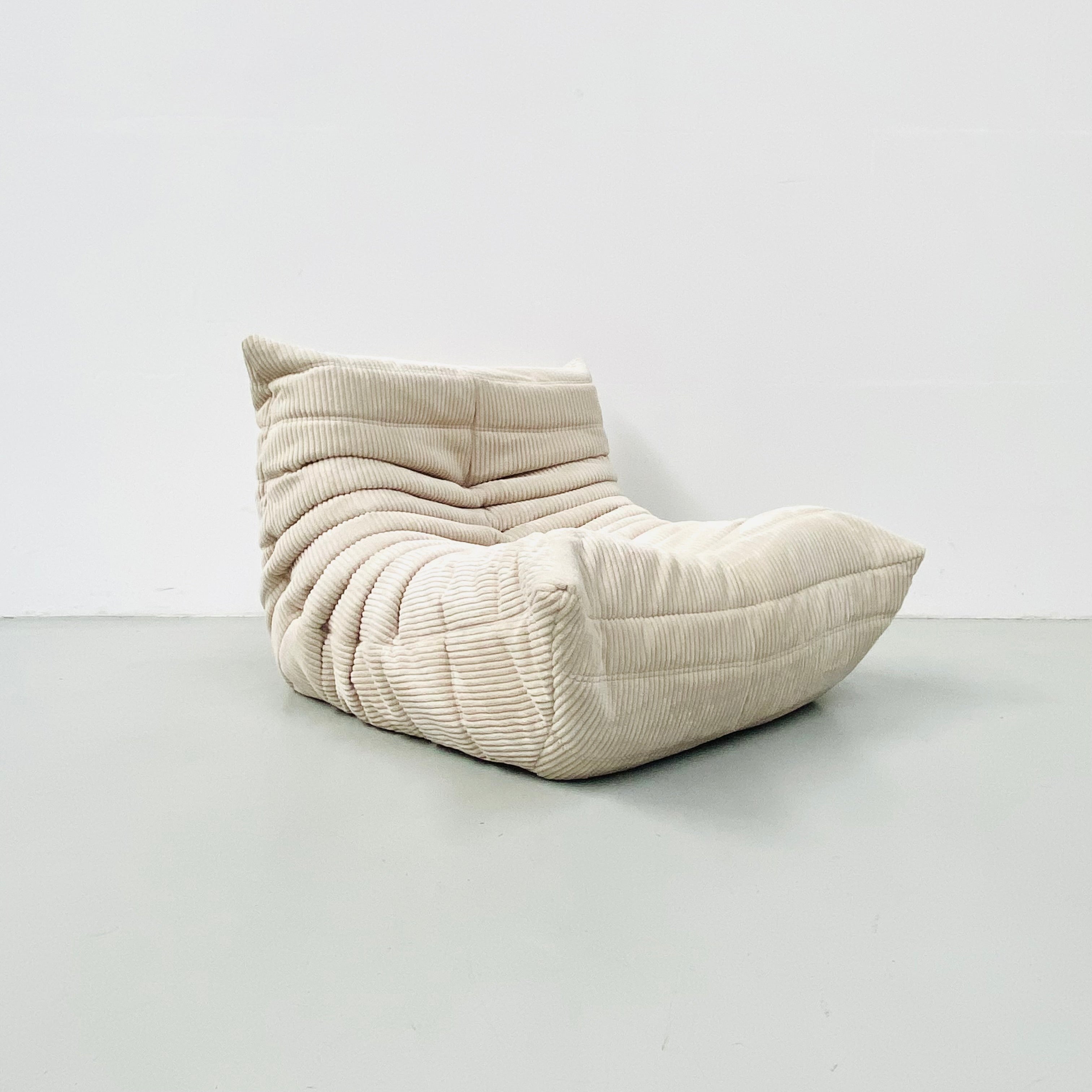 Togo_Lounge_Chair_by_Michel_Ducaroy_for_Ligne_Roset,_Restored_Corduroy_Upholstery,_French_Design