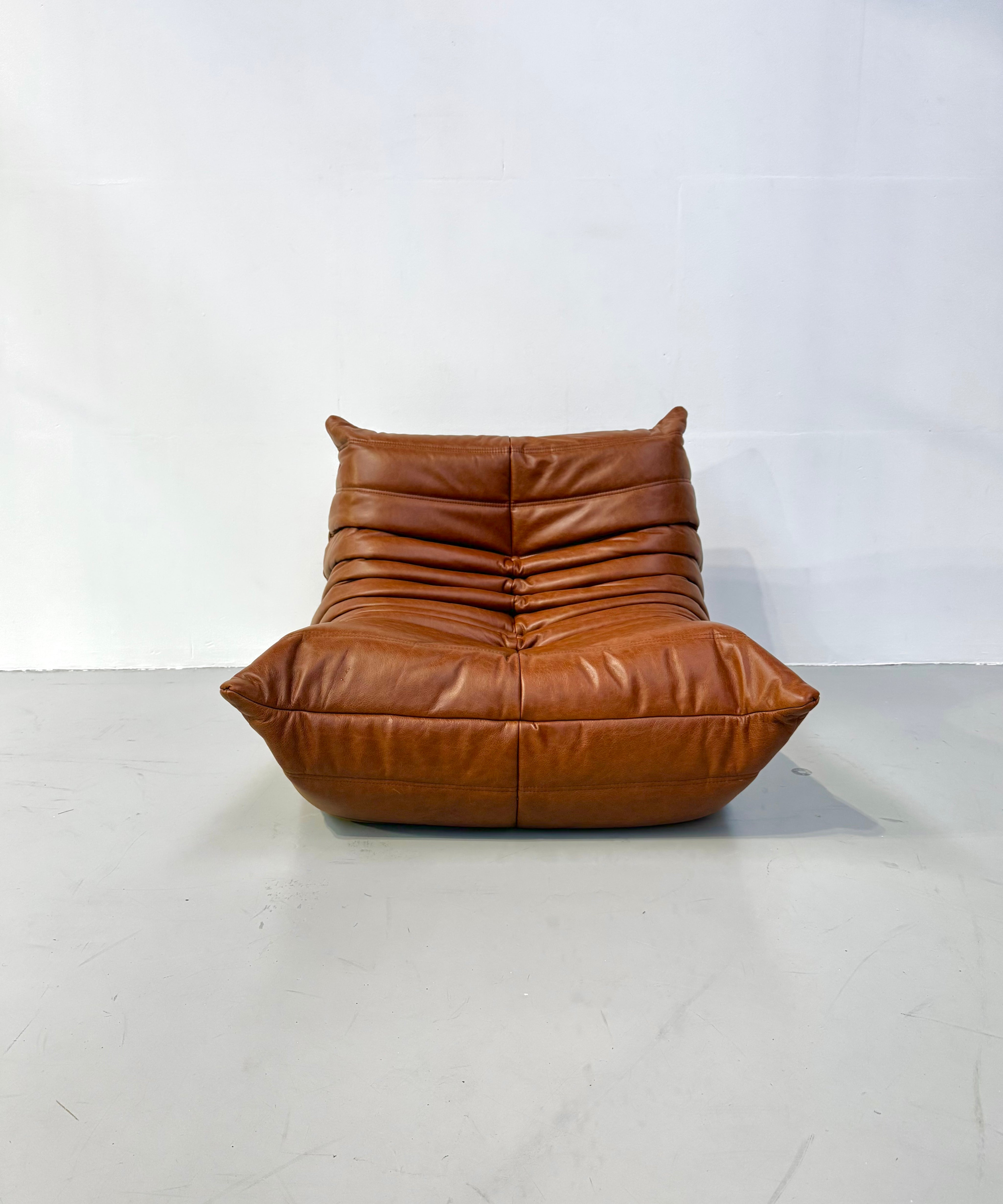 Michel_Ducaroy_Togo_Lounge_Chair_for_Ligne_Roset_in_Leather,_Fully_Reupholstered,_France,_1970s