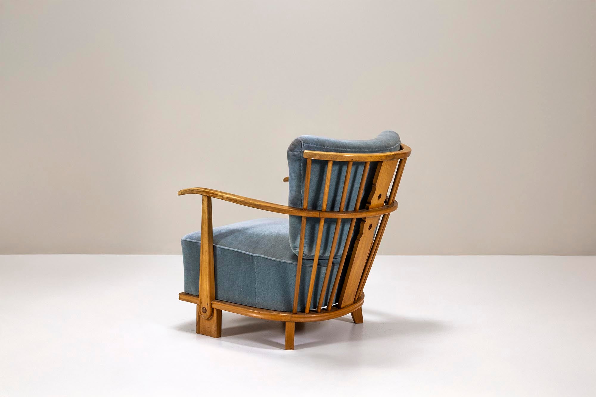 Fritz_Hansen_Model_1590_Lounge_Chair,_Denmark_1940s
