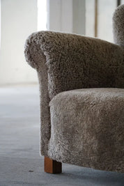 Fritz_Hansen_Pair_of_Danish_Art_Deco_Lounge_Chairs_in_Shearling_Lambswool,_1940s
