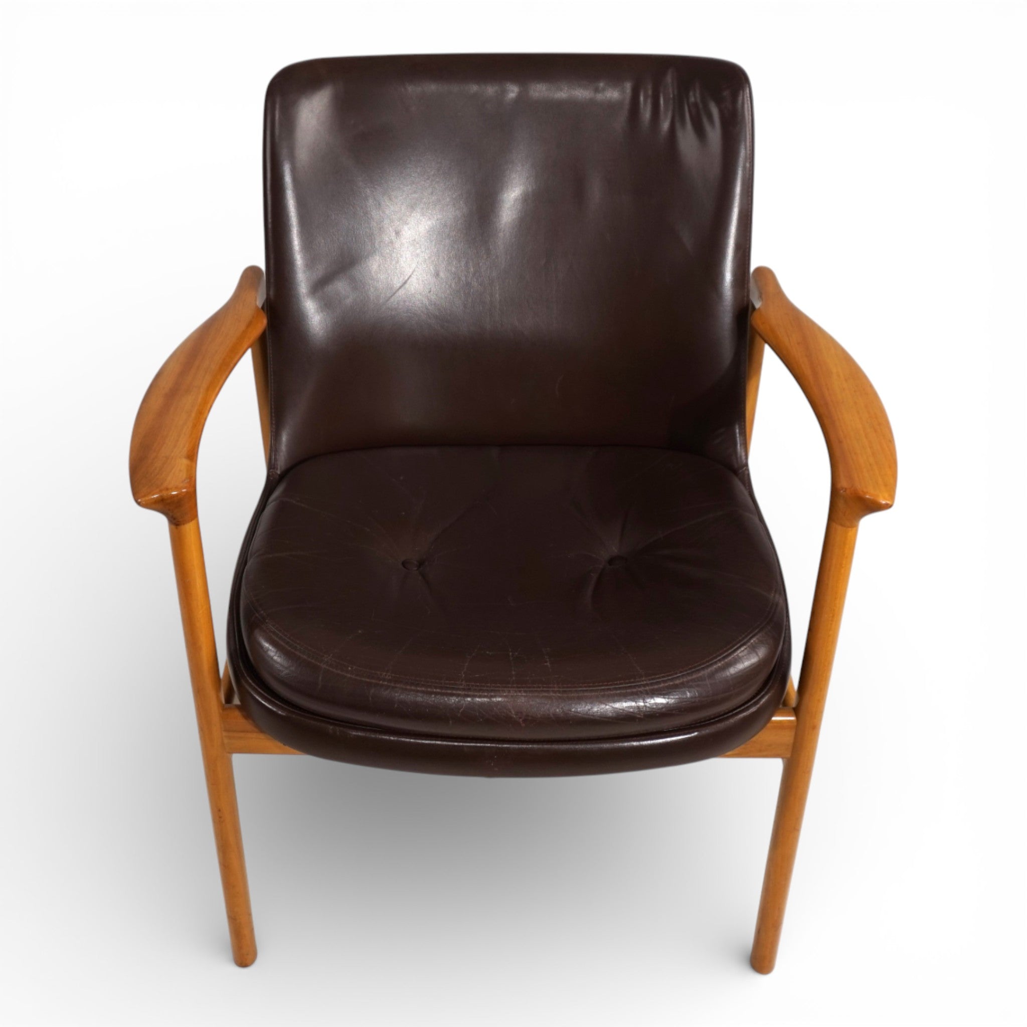 Elisabeth_Armchair_by_Ib_Kofod-Larsen_for_Fröscher,_1950s,_Denmark