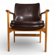 Elisabeth_Armchair_by_Ib_Kofod-Larsen_for_Fröscher,_1950s,_Denmark