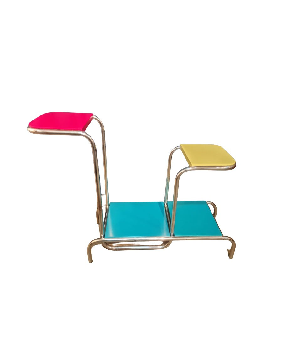 Functionalist_Tubular_Flower_Stand