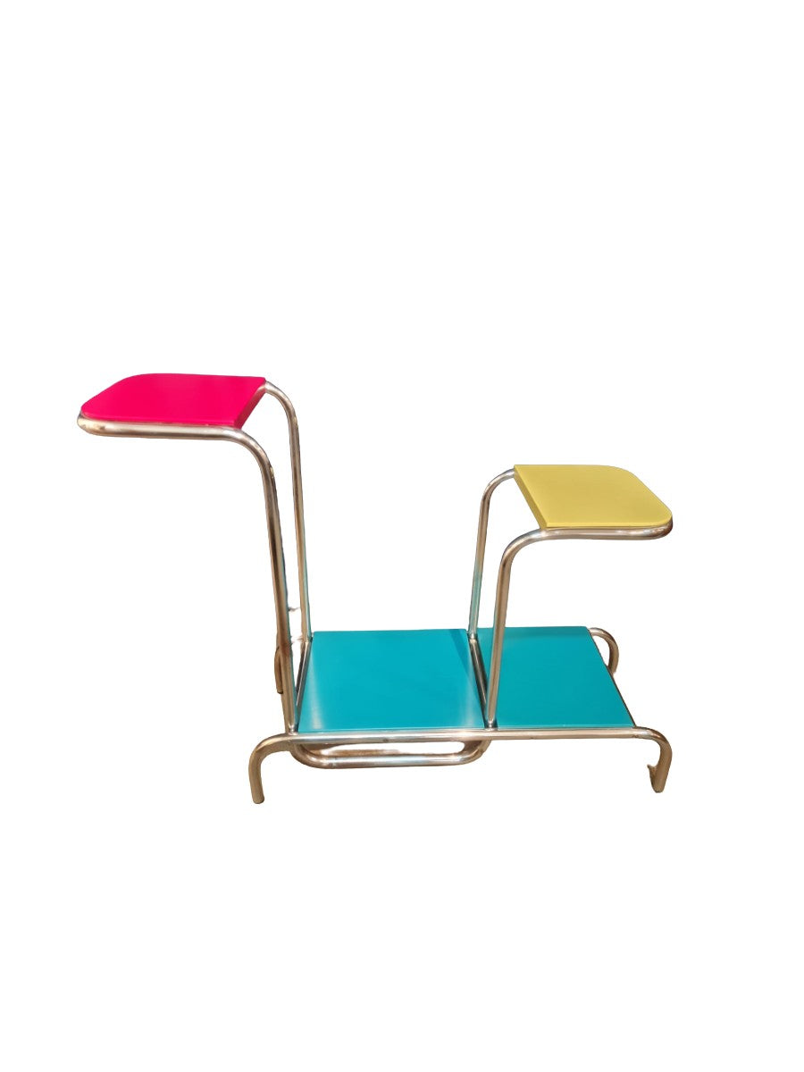 Functionalist_Tubular_Flower_Stand