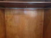 Functionalist_wardrobe_closet