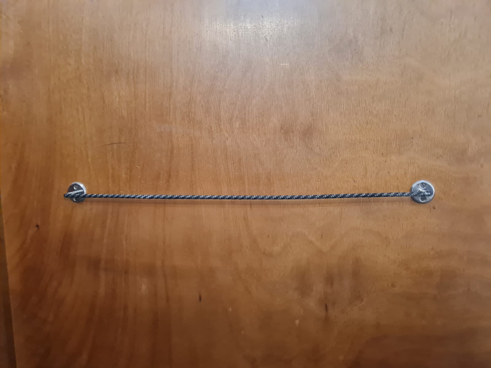 Functionalist_wardrobe_closet