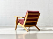 GE_290_Easy_Chair_armchair_by_Hans_J._Wegner_for_Getama,_1950s