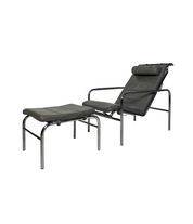 Genni_Lounge_Chair_and_Ottoman_by_Gabriele_Mucchi_for_Zanotta,_Chrome_and_Light_Grey_Leather,_Italy