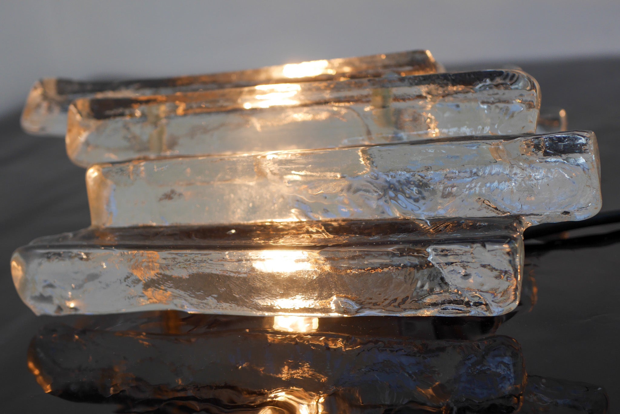 Ice_Glass_Wall_Sconce_by_Fischer_Leuchten,_Germany,_1960s–1970s