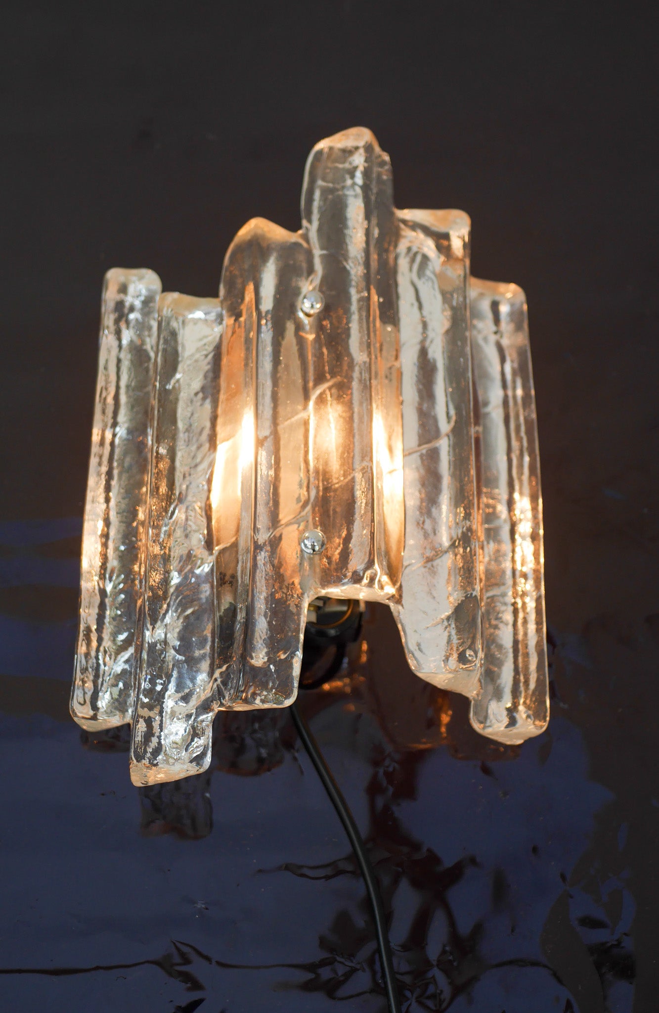 Ice_Glass_Wall_Sconce_by_Fischer_Leuchten,_Germany,_1960s–1970s