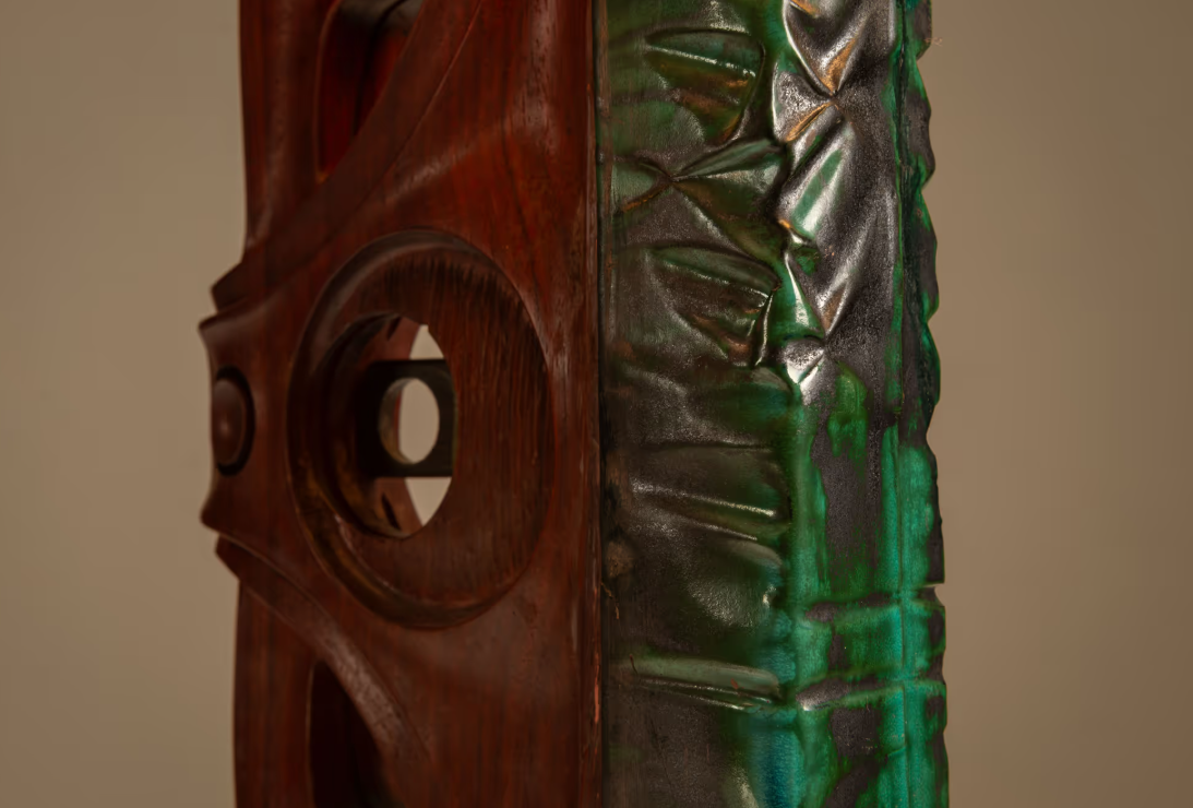 Gianni_Pinna_Table_Lamp_in_Wood_with_Green,_Italy_1970s