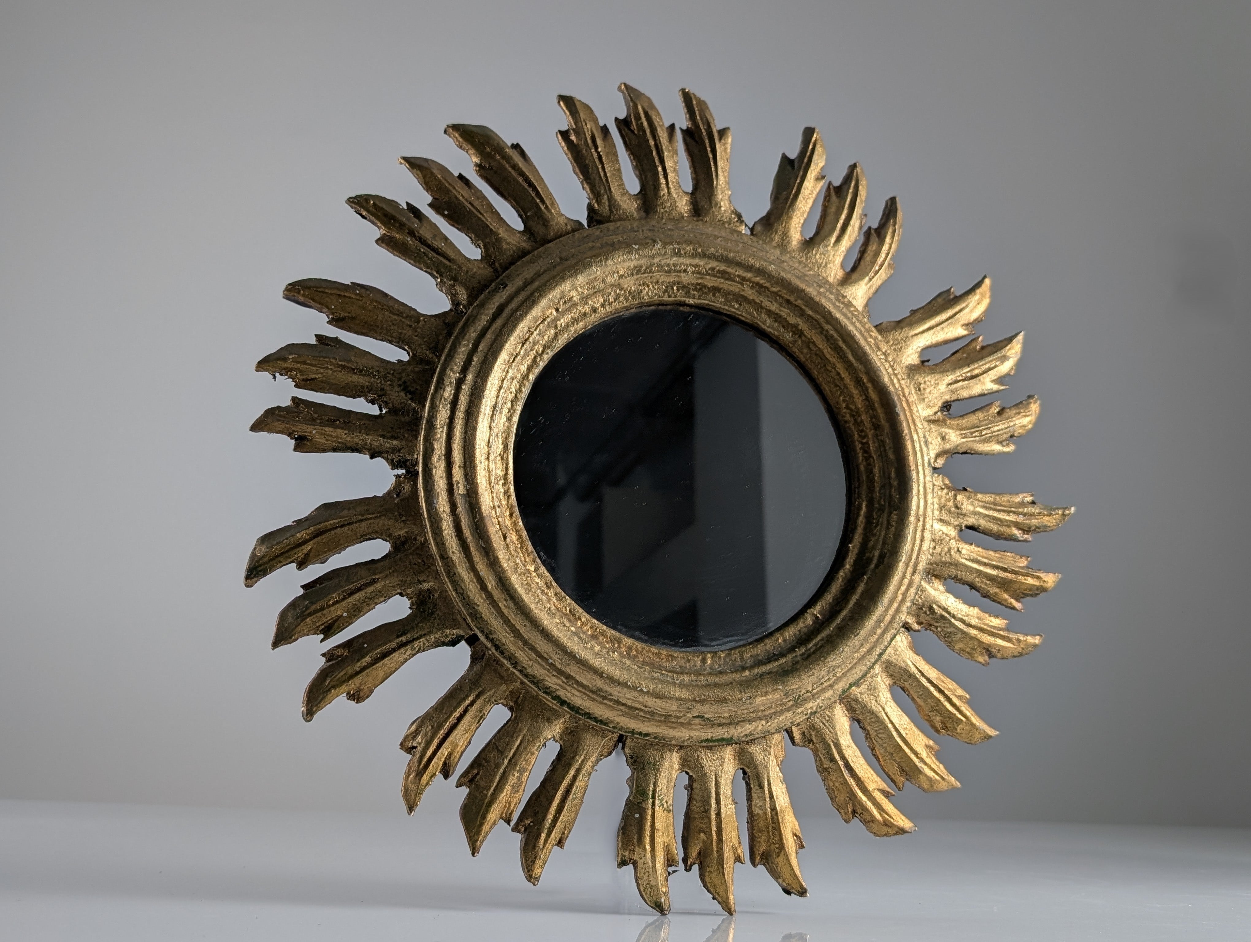 Giltwood_Sunburst_Mirror,_1960s