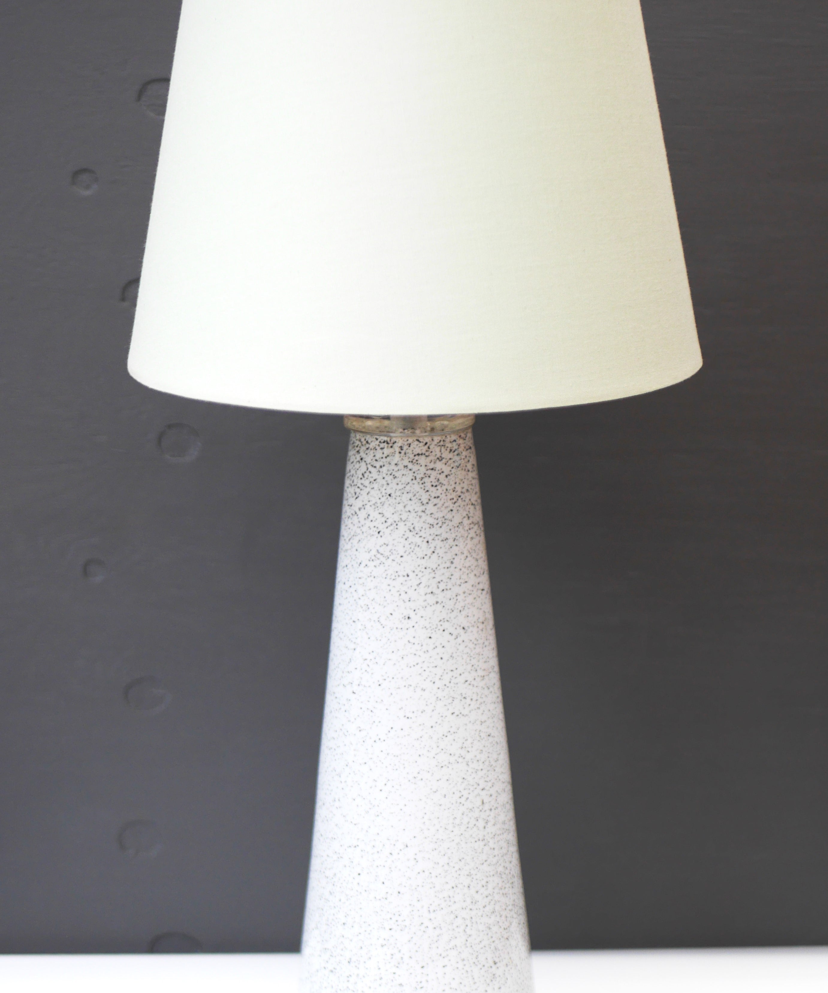 Glass_Table_Lamp_by_Bengt_Orup_for_Hyllinge_Glasbruk,_Mid_Century_Modern,_1970,_Sweden