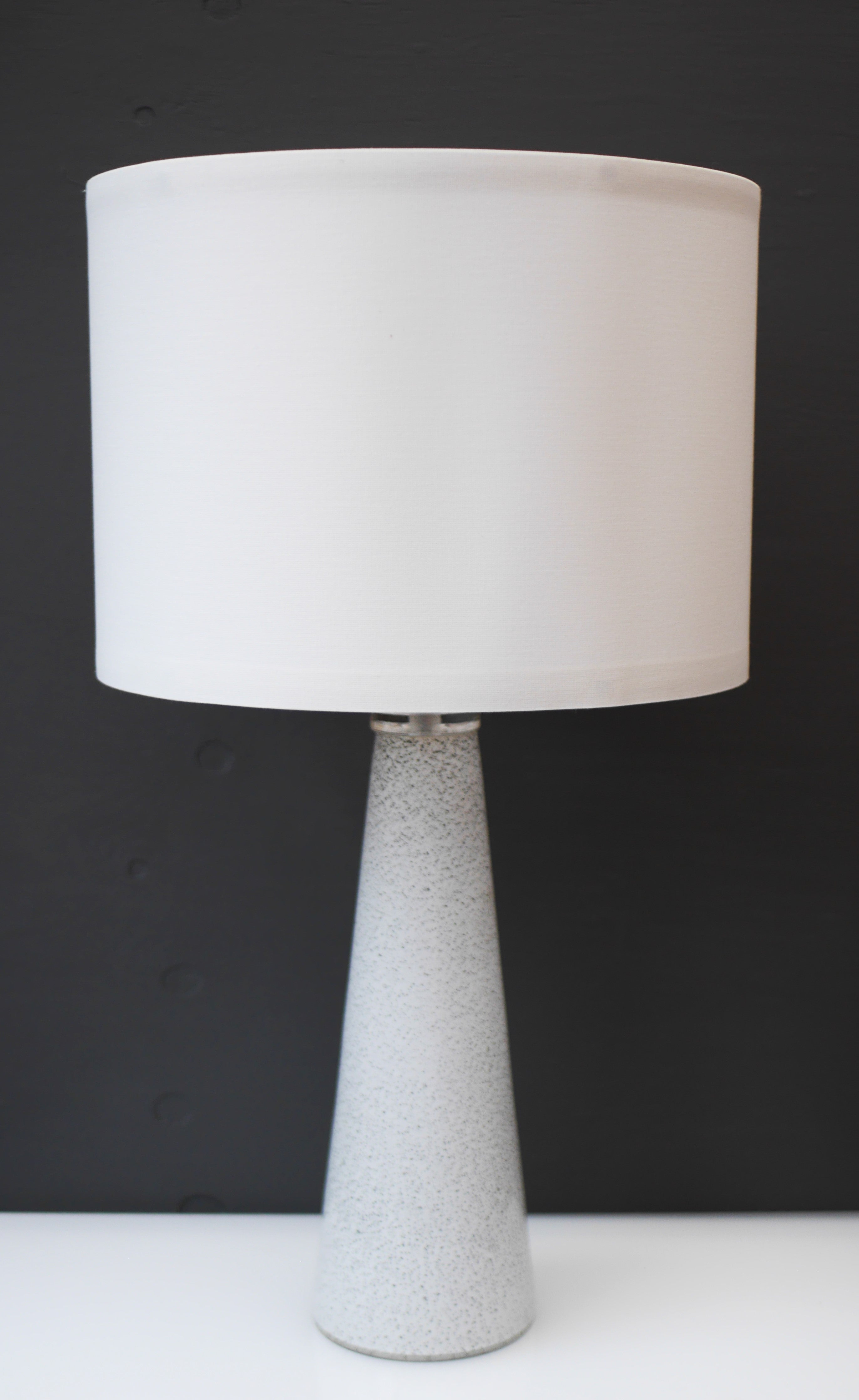 Glass_Table_Lamp_by_Bengt_Orup_for_Hyllinge_Glasbruk,_Mid_Century_Modern,_1970,_Sweden