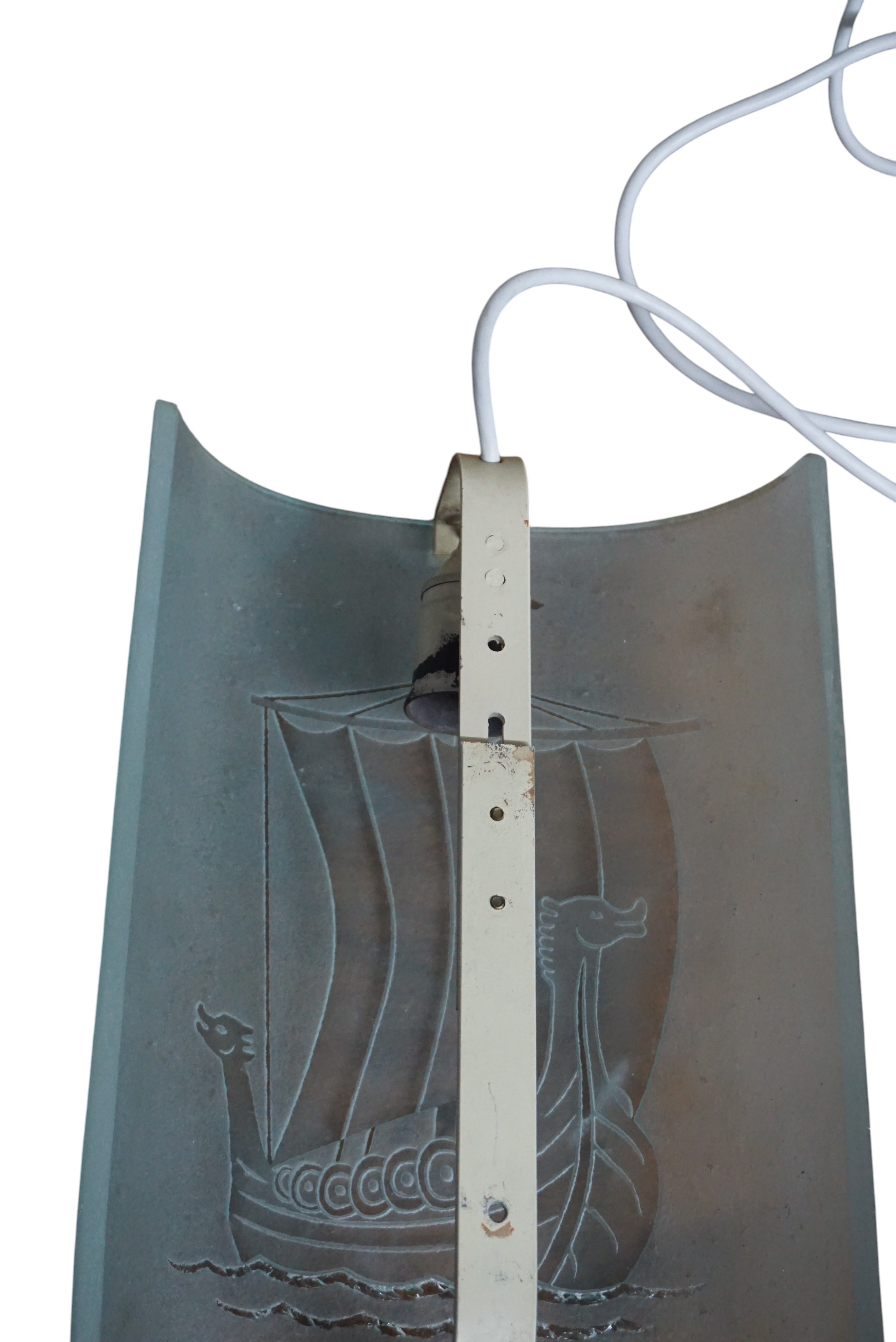 Swedish_Modern_Wall_Lamp_by_Glössner_&_Co.,_Etched_Frosted_Glass_and_Brass_Sconce,_1940s