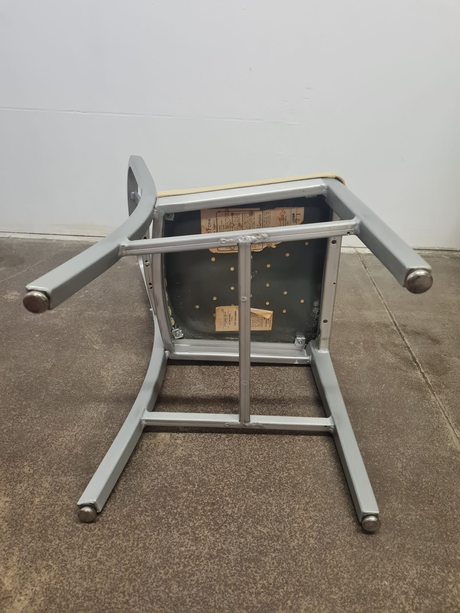 Good_Form,_Alu_chair,_USA_50ies