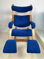 Gravity_Chair_attributed_to_Peter_Opsvik,_1980s