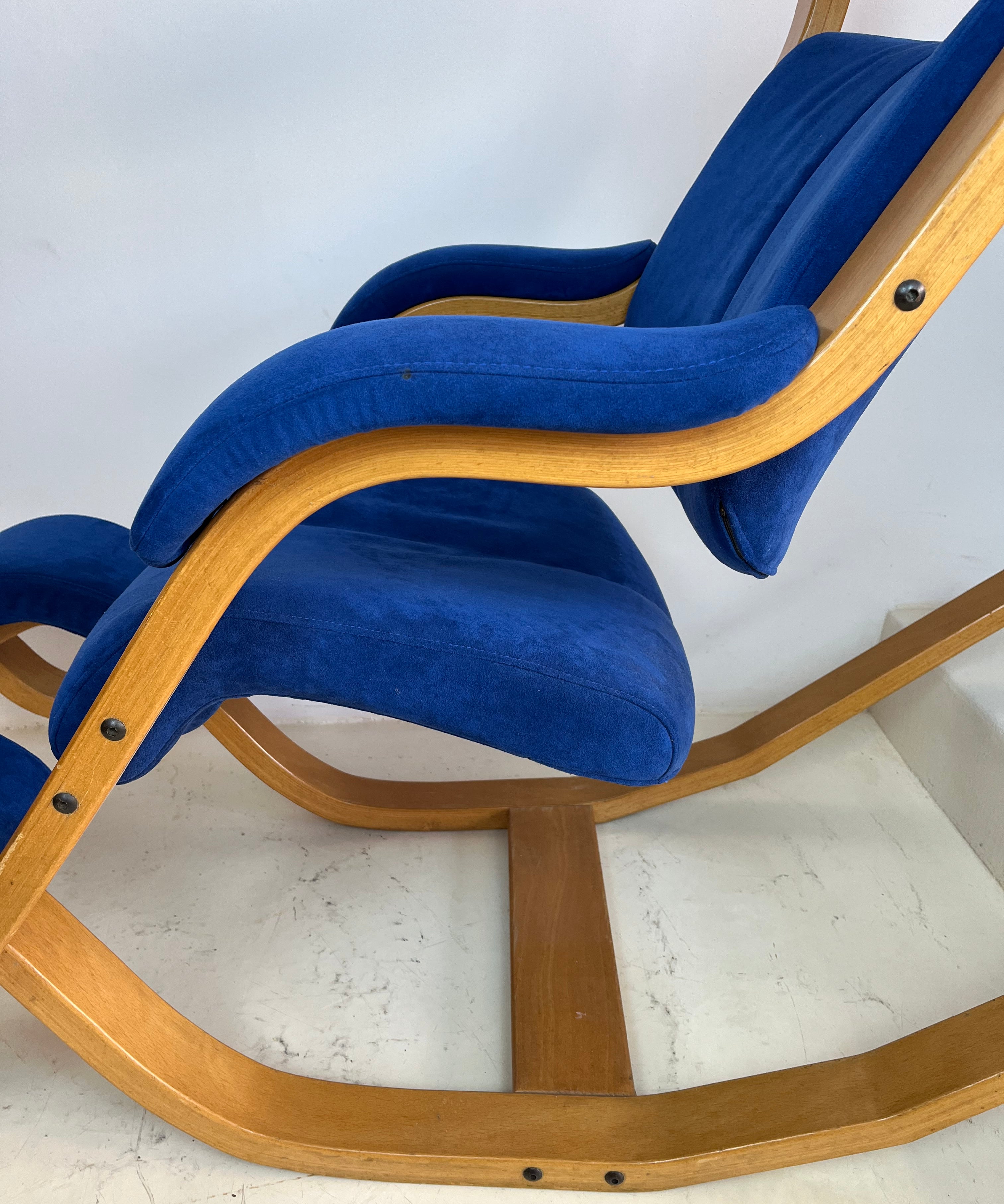 Gravity_Chair_attributed_to_Peter_Opsvik,_1980s