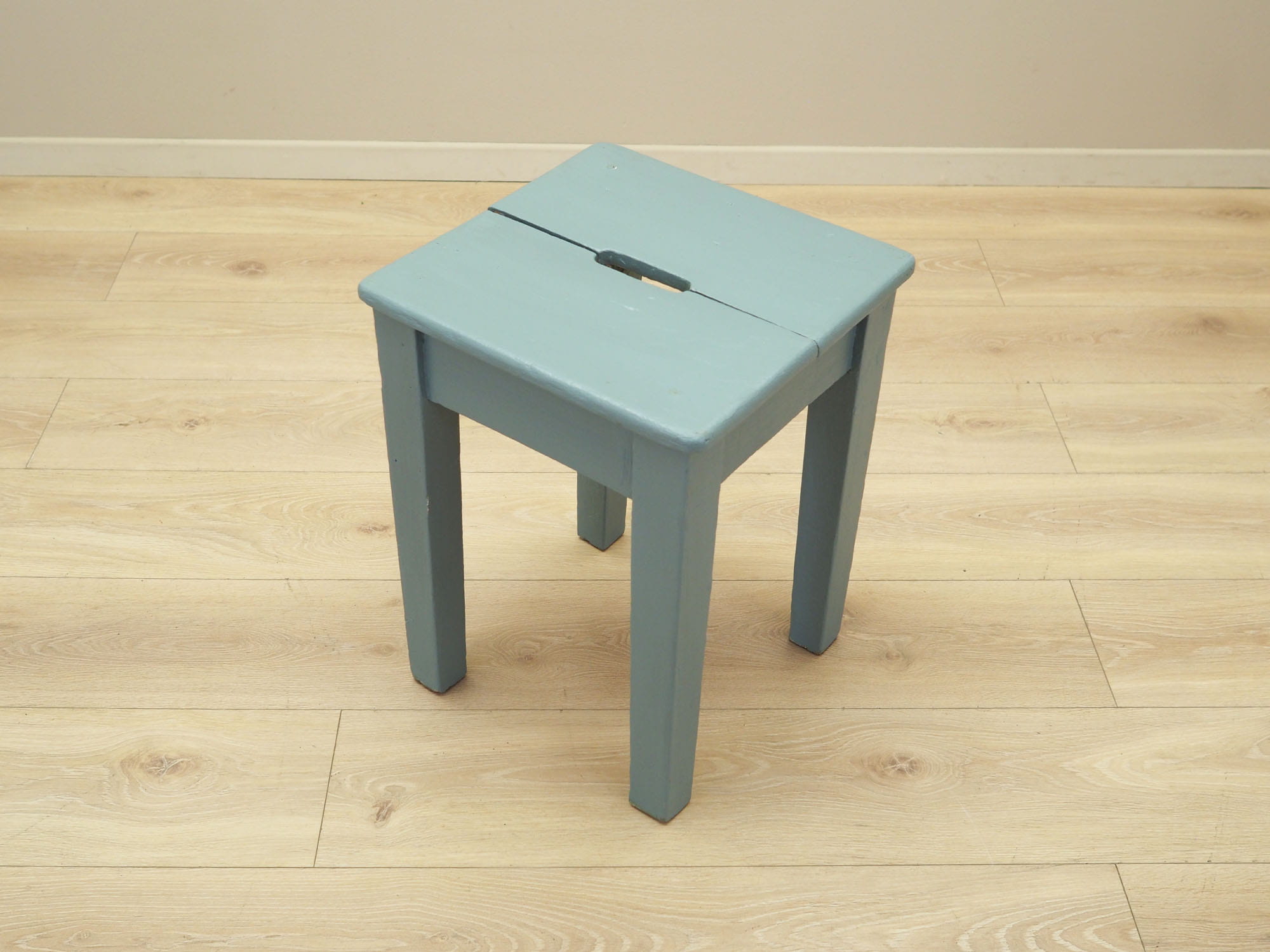 Green_Stool,_Pine_Wood,_1950s,_Denmark