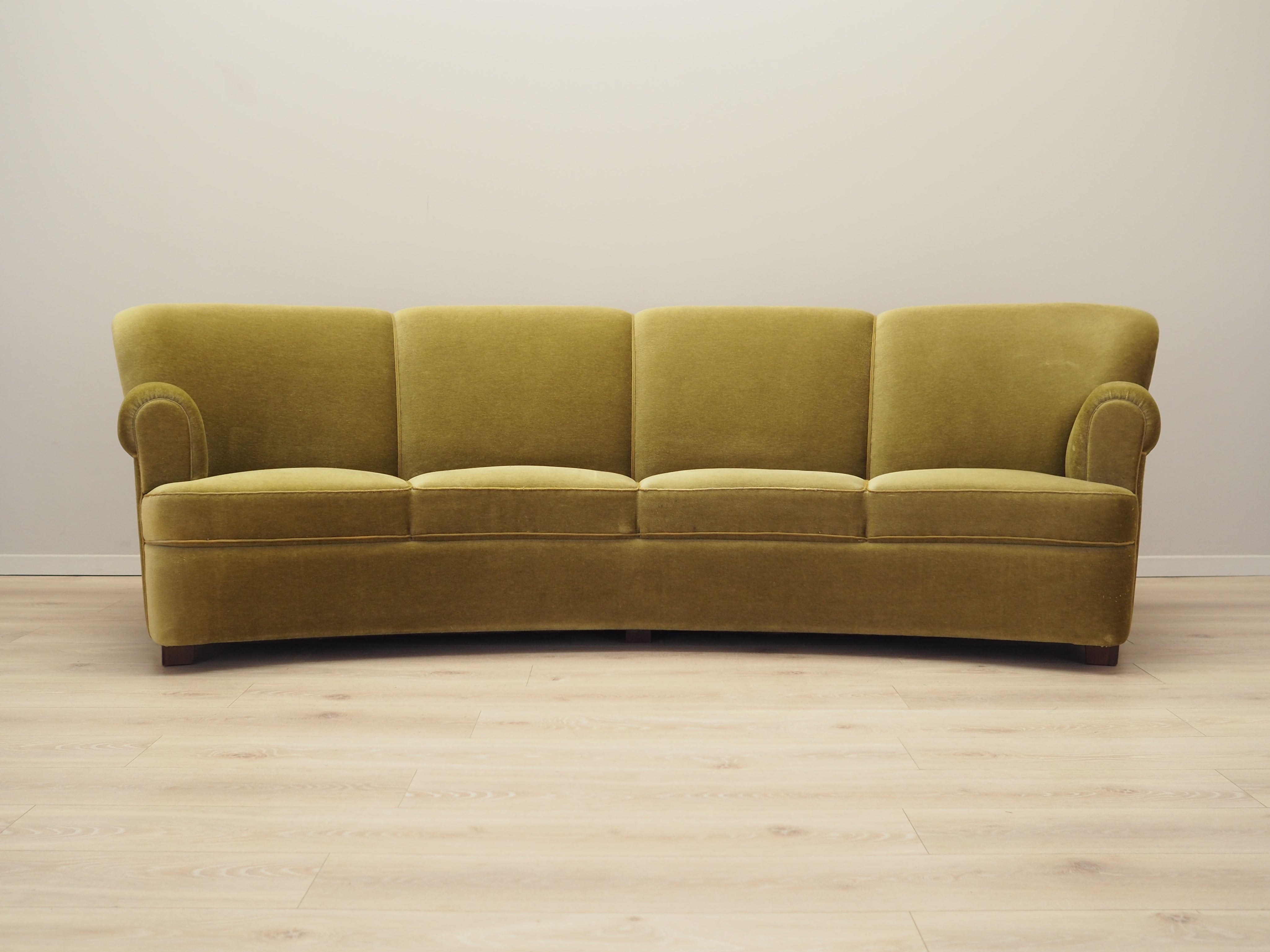 Green_velour_sofa,_Danish_design,_1960s,_production:_Denmark