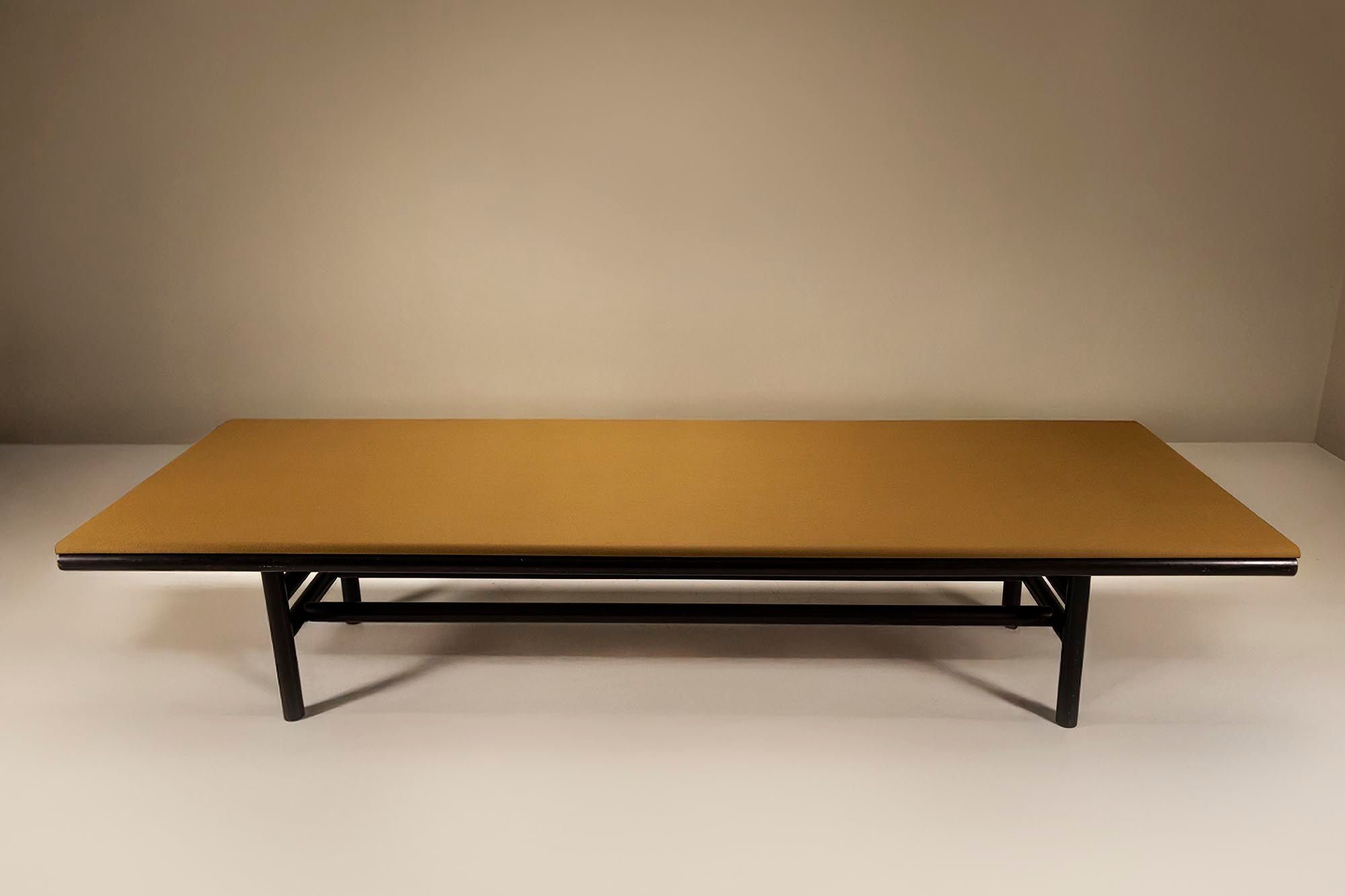 'Gritti'_Dining_Table_by_Carlo_Scarpa_for_Simon,_Italy