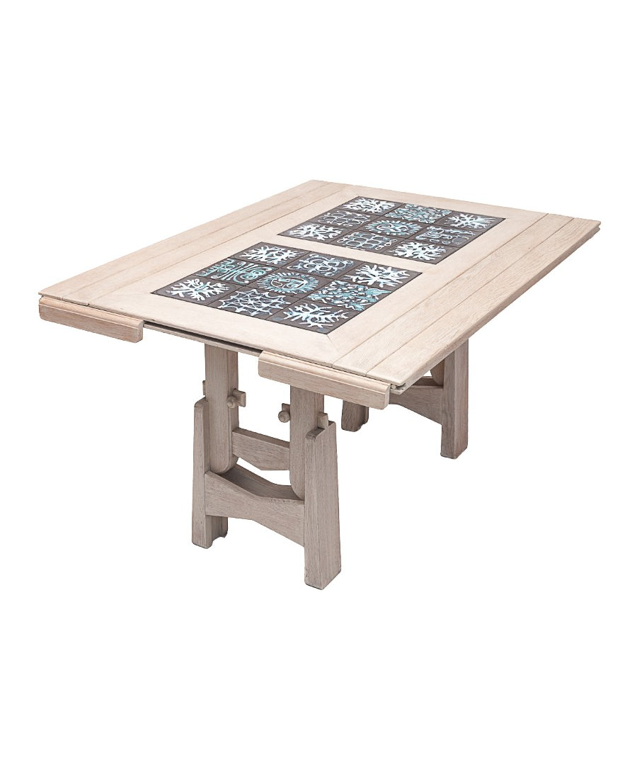 Guillerme_and_Chambron_dining_table