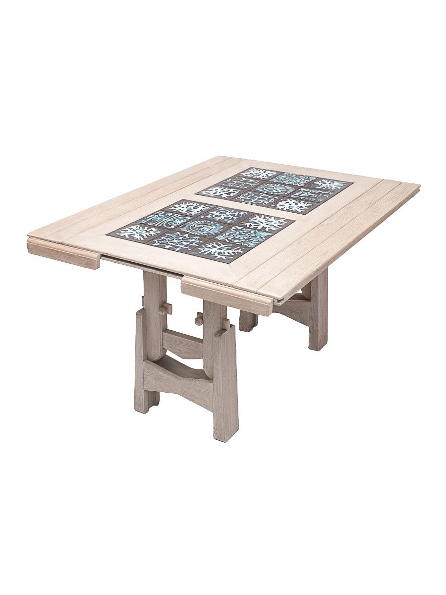 Guillerme_and_Chambron_dining_table