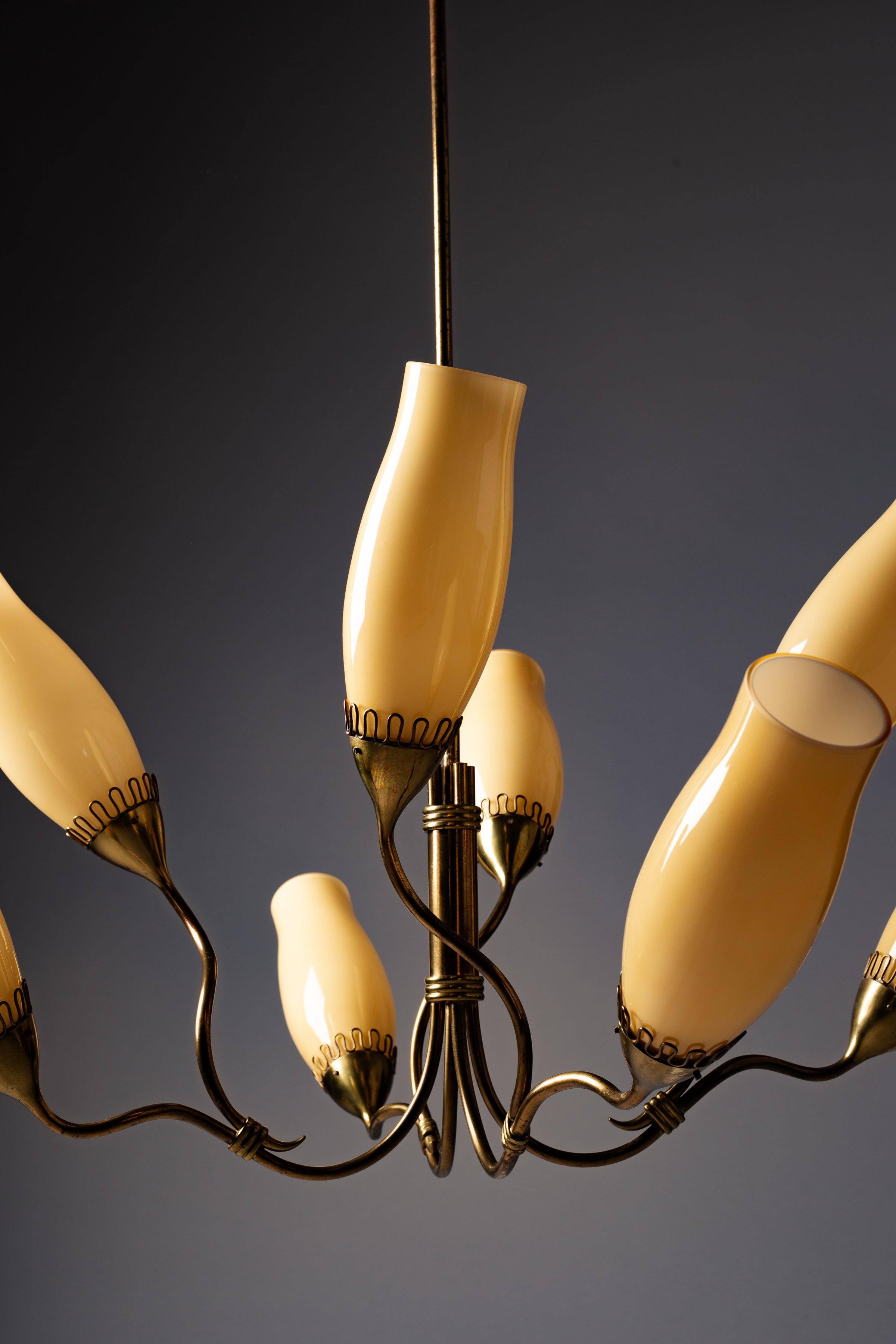 Model_51110_Eight-Light_Chandelier_by_Gunnel_Nyman_for_Idman_Oy,_1950s