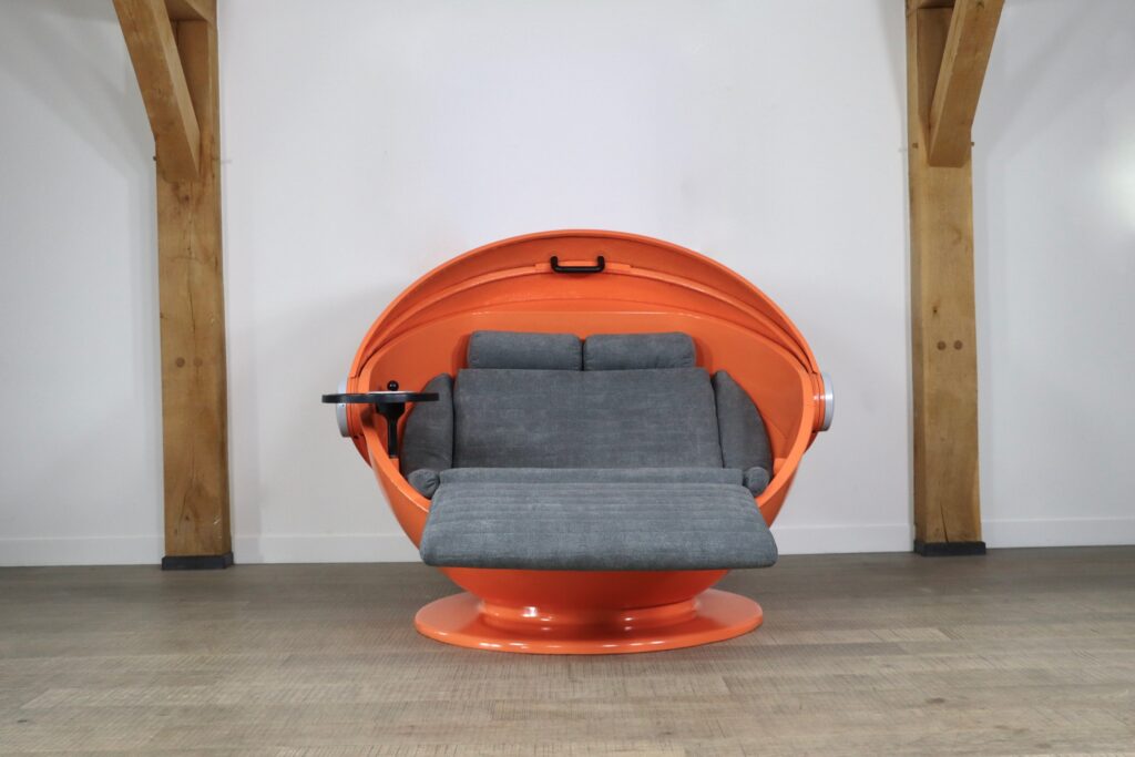 Günter_Ferdinand_Ris_&_Herbert_Selldorf_“Sunball”_Chair_for_Rosenthal,_1969