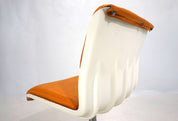 Haimi_Space_Age_swivel_chair_by_Yrjo_Kukkapuro,_1960