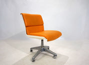 Haimi_Space_Age_swivel_chair_by_Yrjo_Kukkapuro,_1960