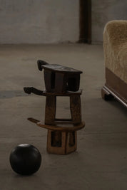 Hand_Carved_African_Lobi_Stool_in_Solid_Wood,_Burkina_Faso