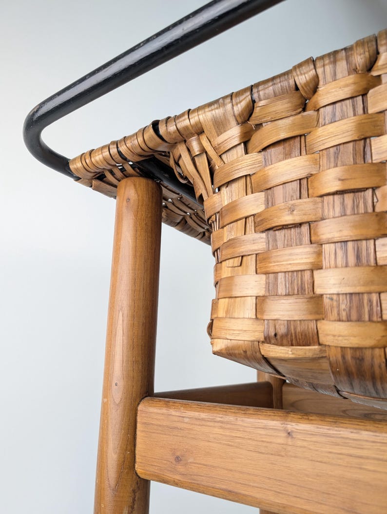 Handcrafted_Braided_Chestnut_Chair,_National_Crafts_Award,_Spain,_1980s