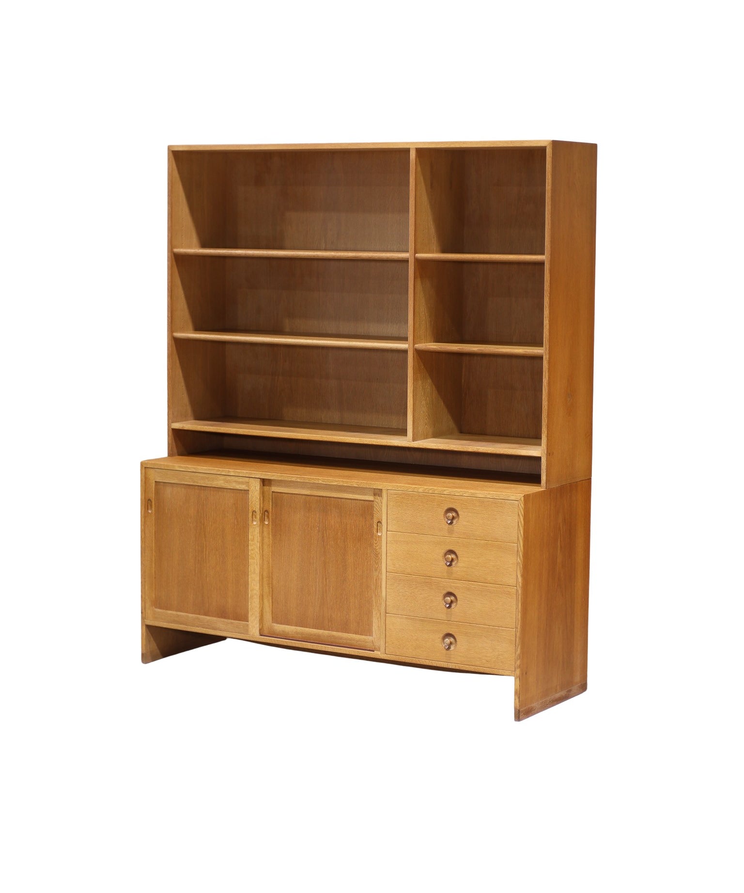 Hans_J._Wegner_bookcase_oak_Ry_Møbler_Danish