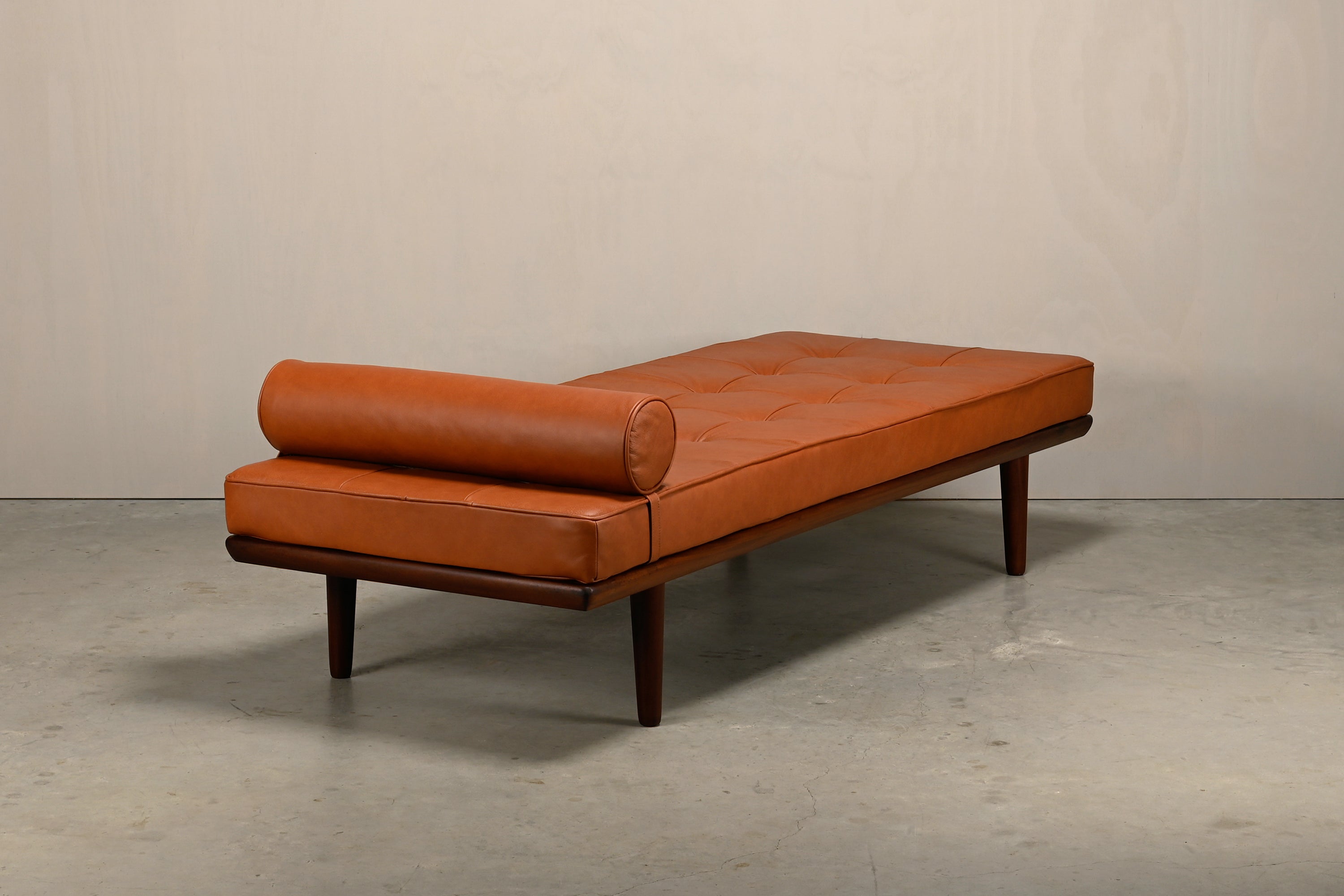 GE19_Teak_Daybed_by_Hans_J._Wegner_for_Getama,_Camel_Leather_Upholstery,_Denmark,_1960s
