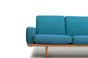 Hans_J._Wegner_GE-236/4_Sofa_Getama_Denmark_1960s